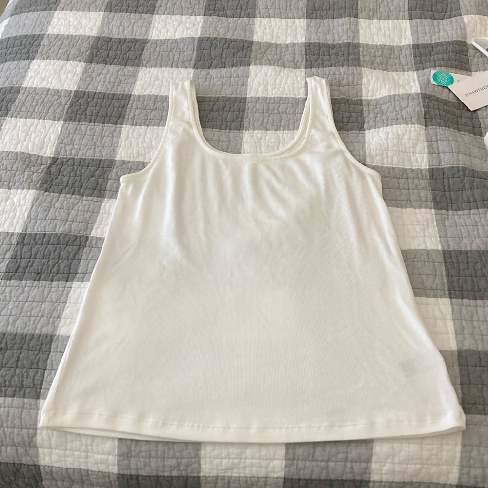 Ribbed Scoop Neck Tank